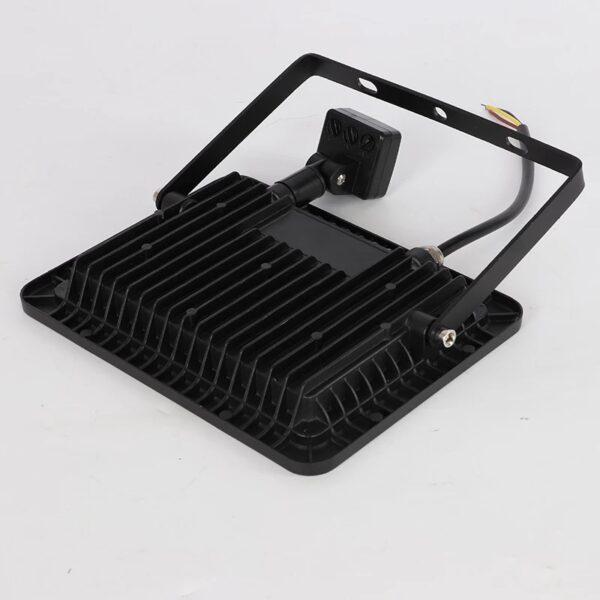 Luz-de-inundaci-n-Led-de-inducci-n-con-Sensor-PIR-ajustable-reflector-cuadrado-de-calle.jpg_Q90.jpg_[1]